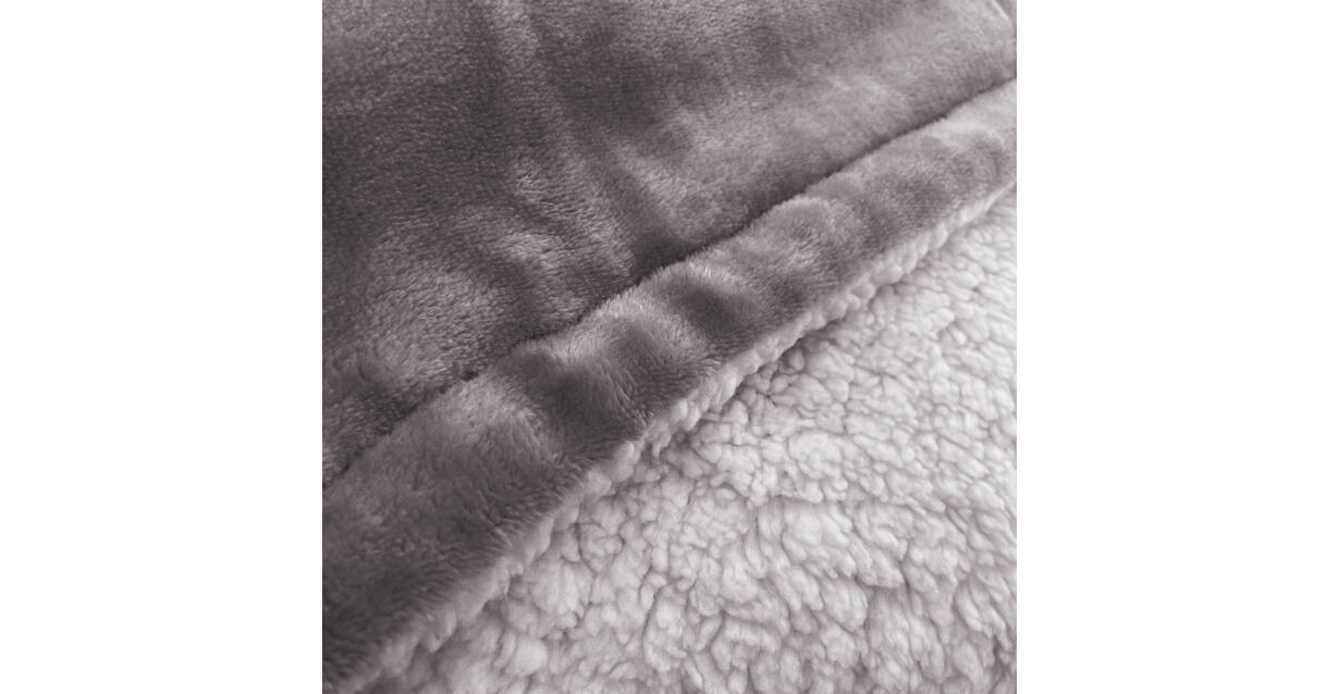 Byrklund Plaid Snowy Hug